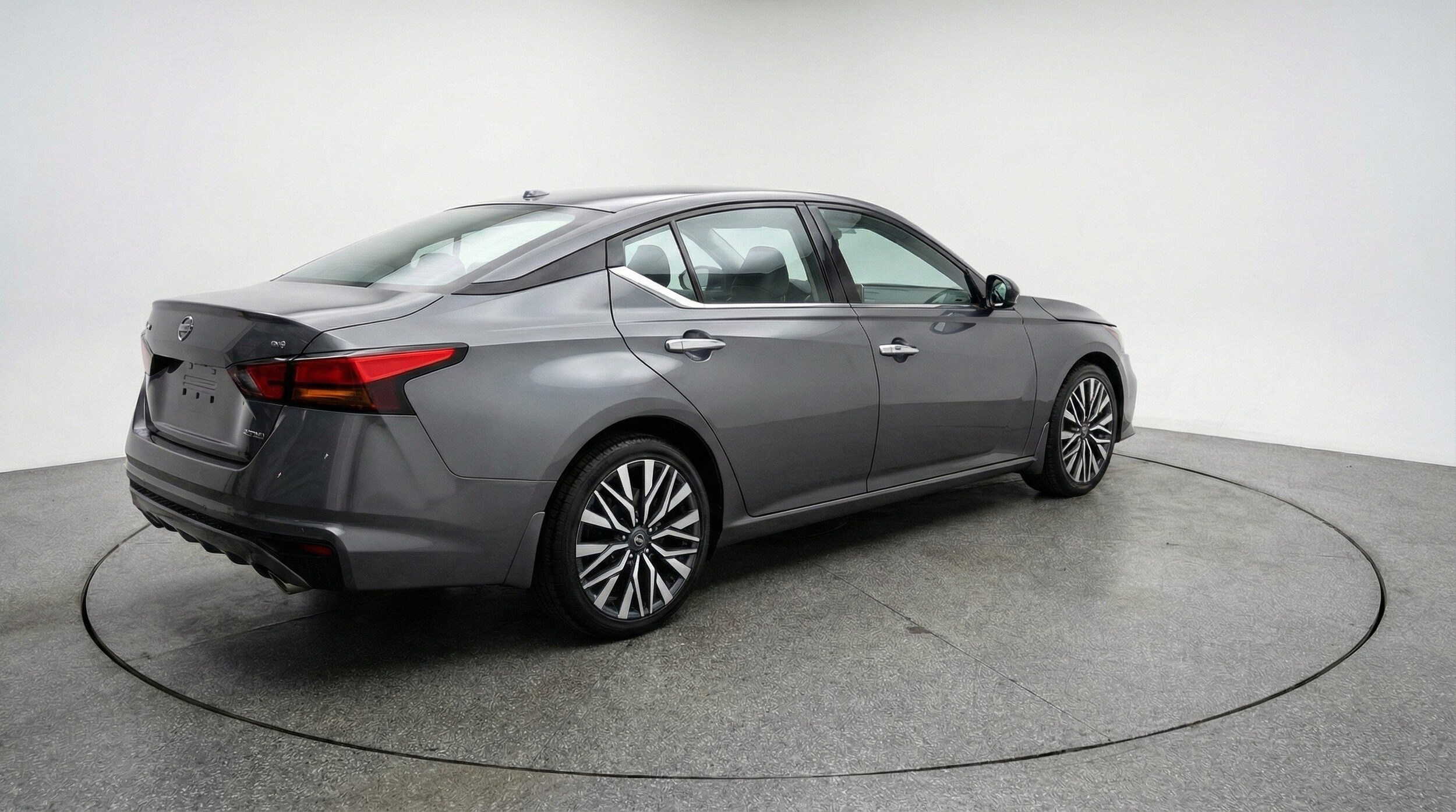 Thumbnail: 2025 Nissan Altima - 9