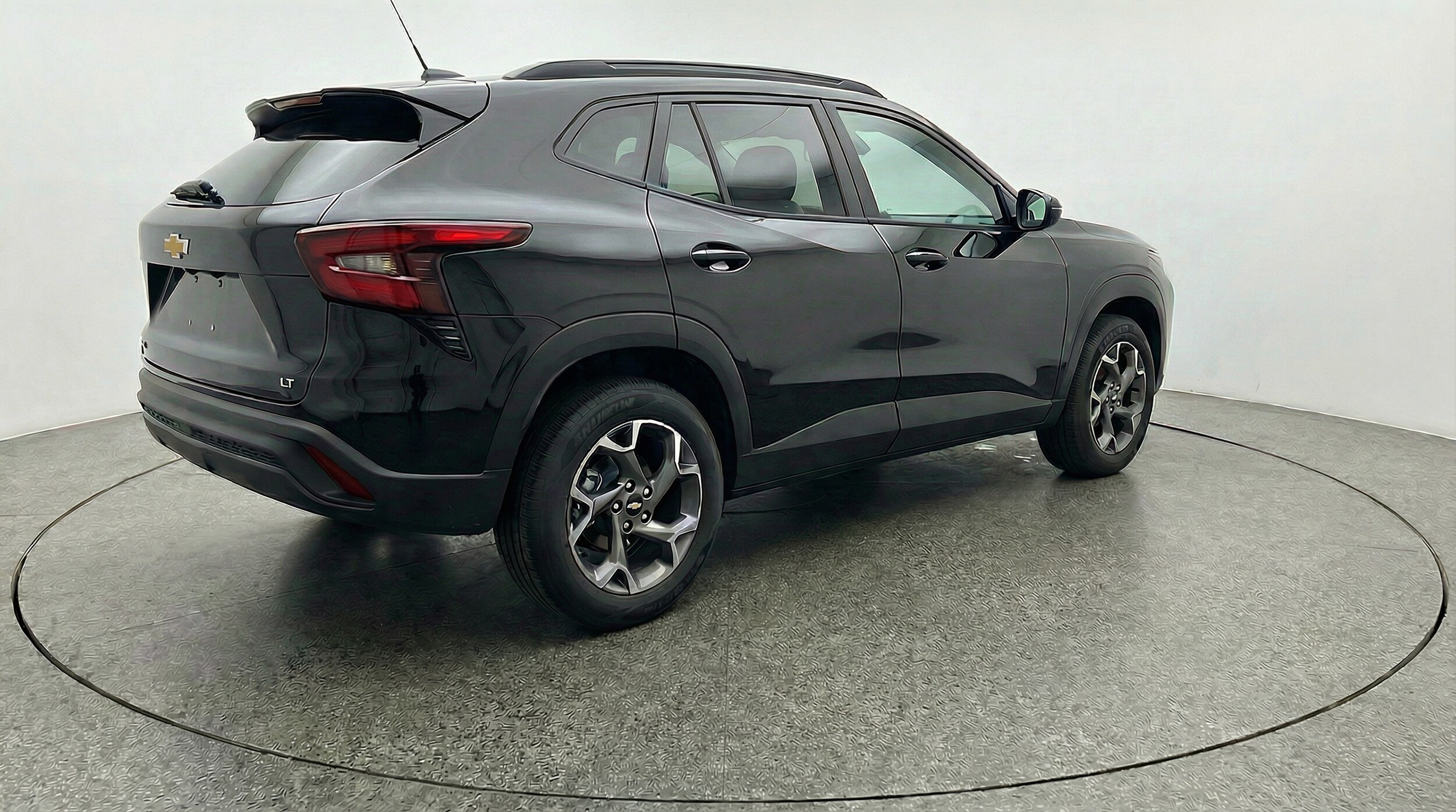 Thumbnail: 2025 Chevrolet Trax - 7