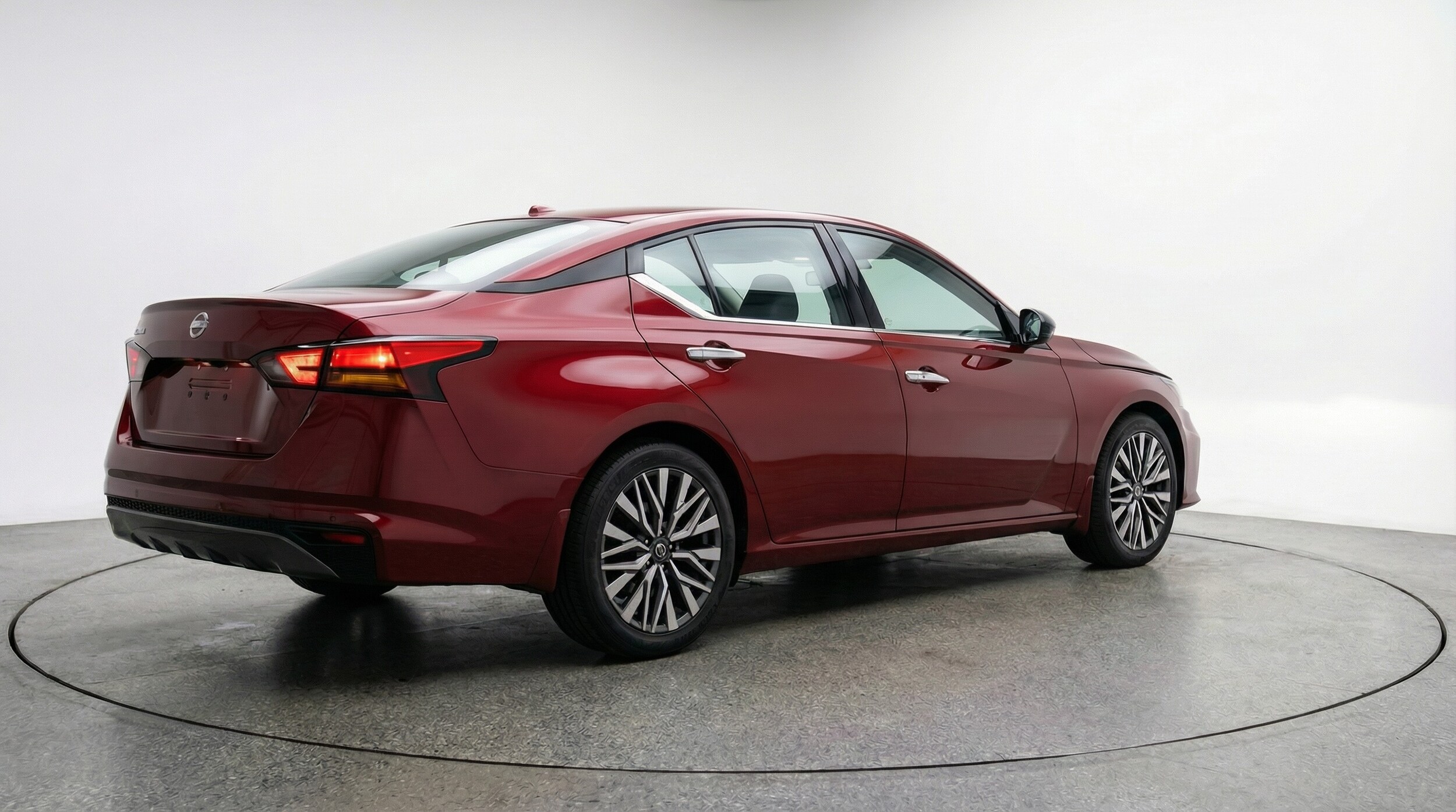 Thumbnail: 2025 Nissan Altima - 7