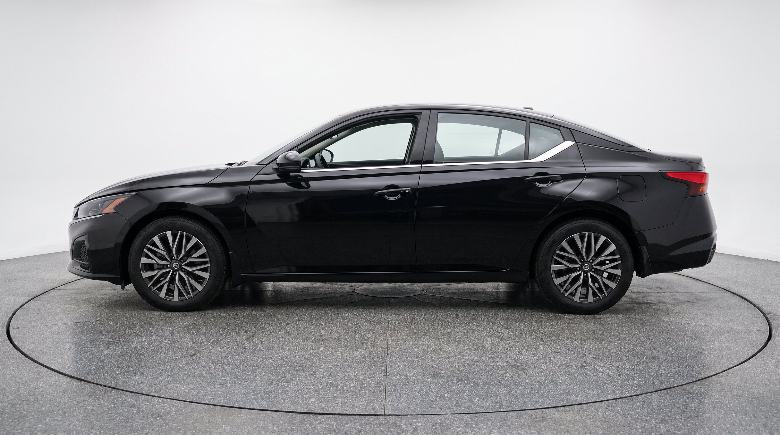 Thumbnail: 2026 Nissan Altima - 5