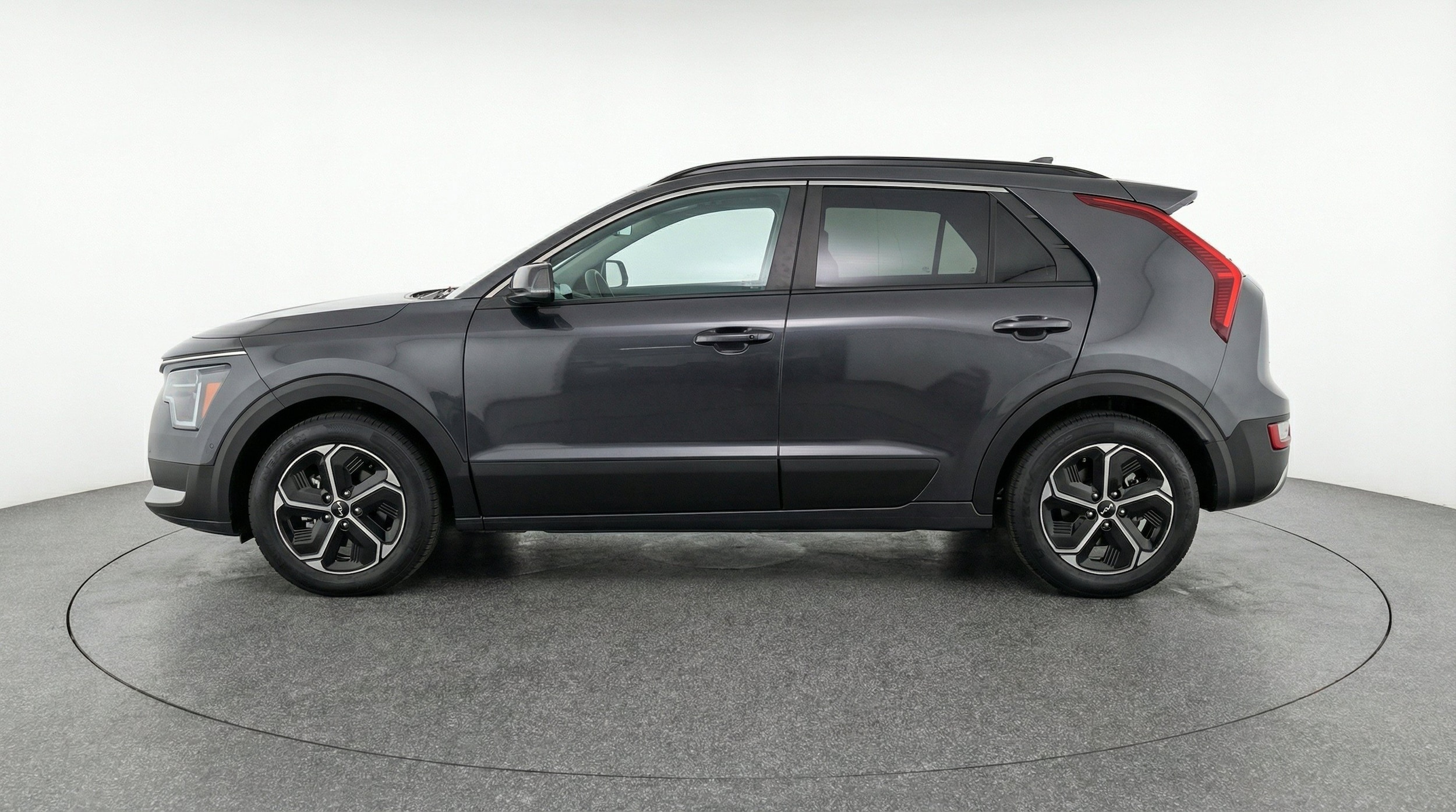 Thumbnail: 2026 Kia Niro - 5