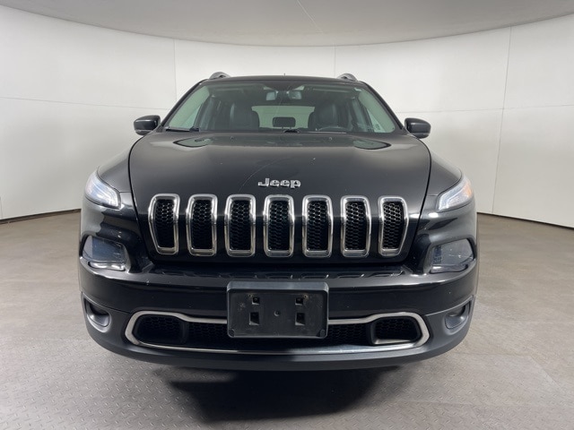 Used 2018 Jeep Cherokee Limited with VIN 1C4PJMDX9JD618065 for sale in Greenwich, CT