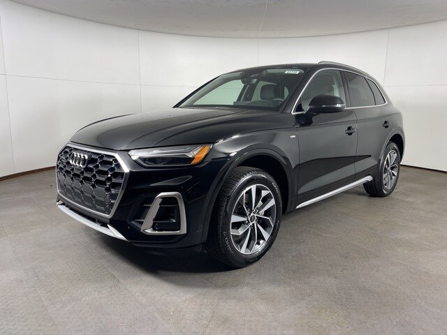 2025 Audi Q5 45 S line Premium Plus photo 3