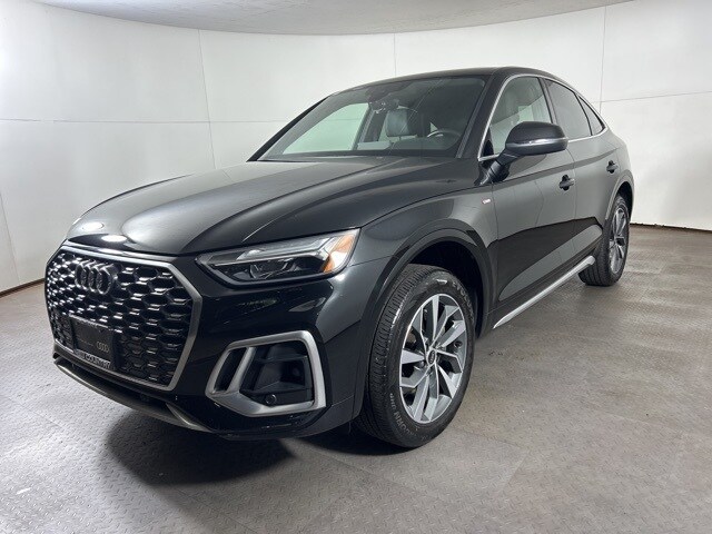 2023 Audi Q5 Sportback 45 S line Premium Plus photo 2