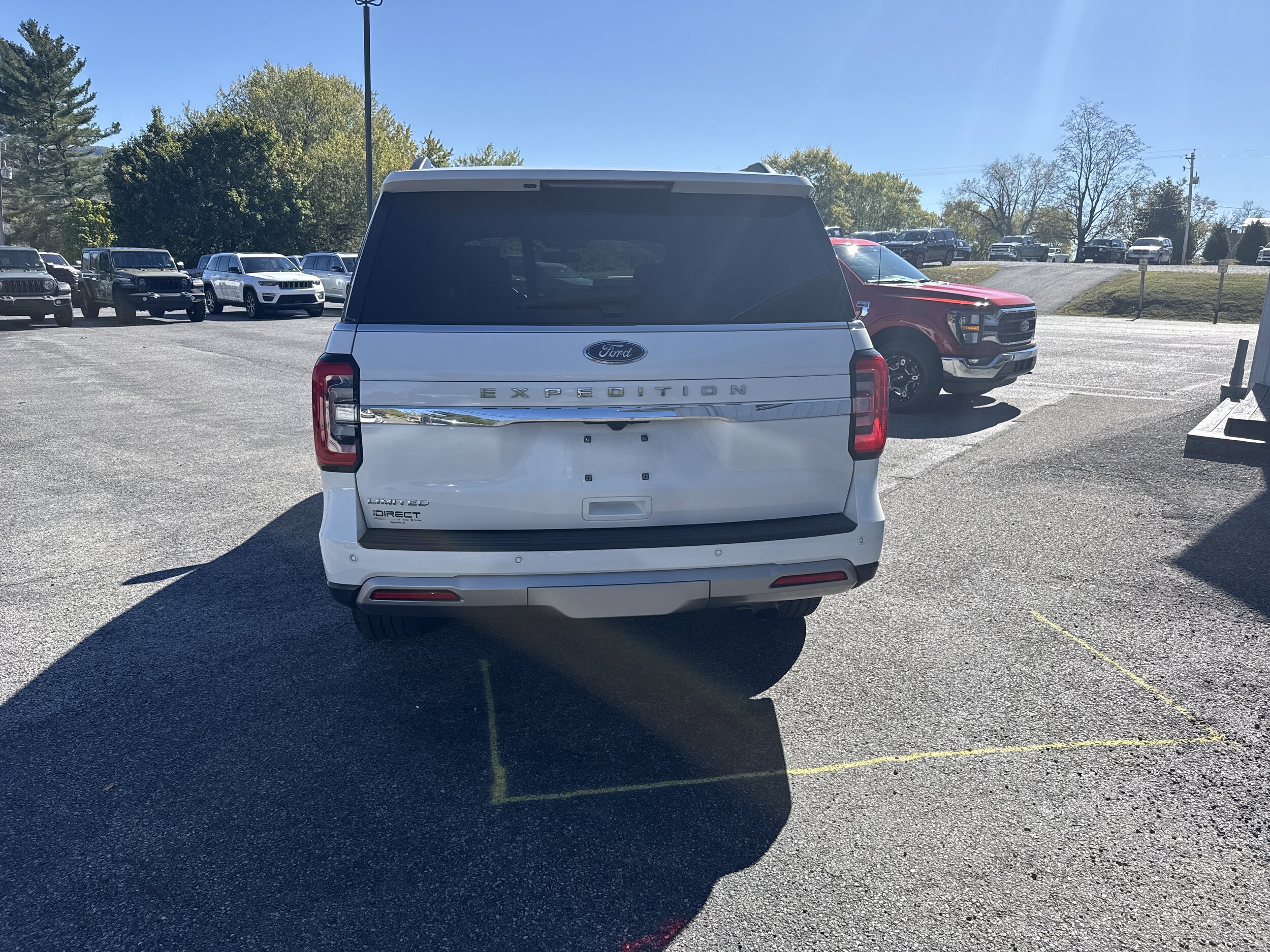 2023 Ford Expedition Limited photo 2