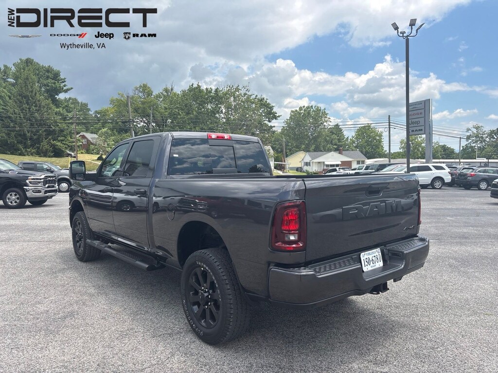 New 2026 Ram 2500 BLACK EXPRESS CREW CAB 4X4 6'4 BOX Pickup