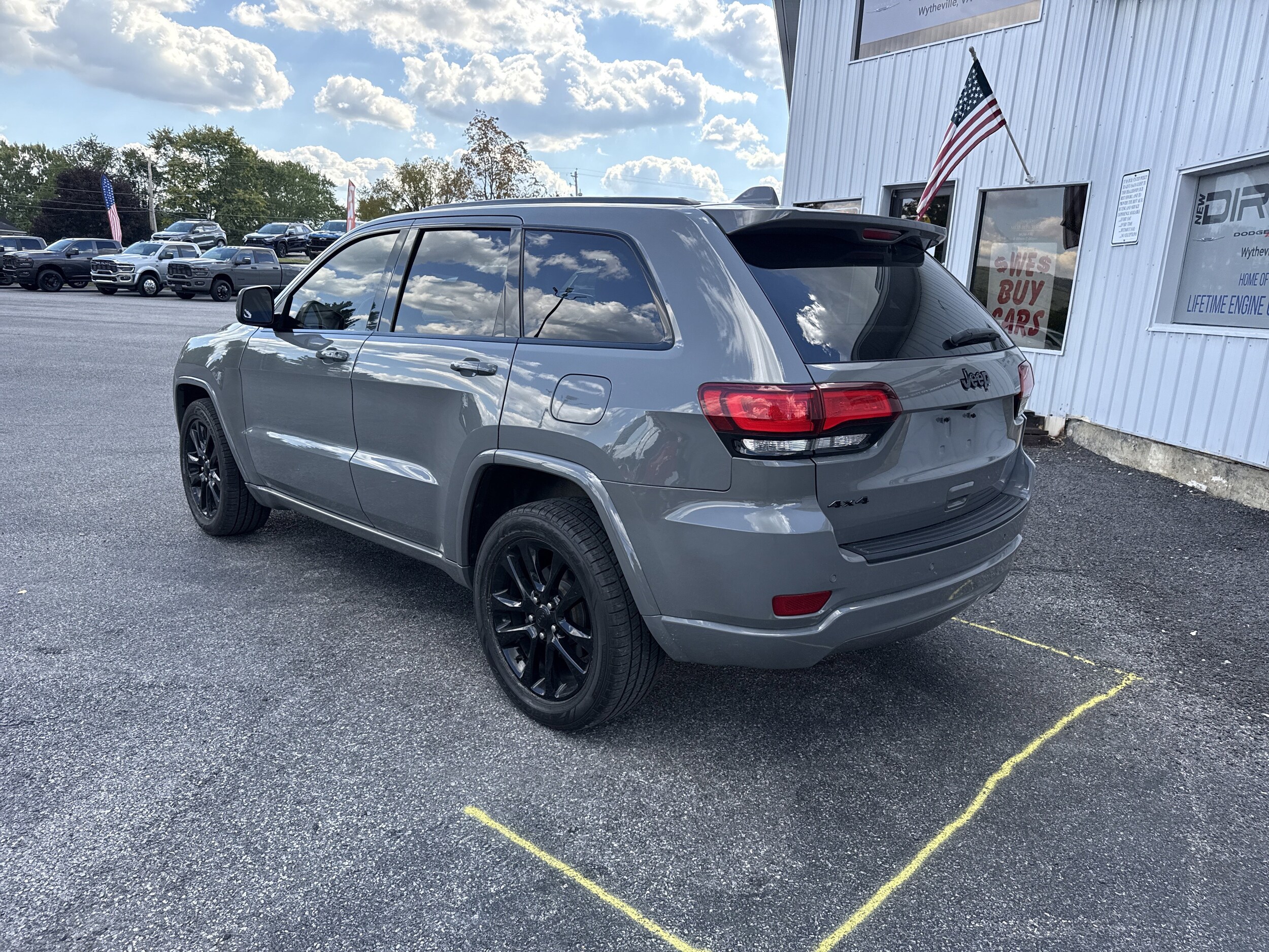 2020 Jeep Grand Cherokee Altitude photo 3
