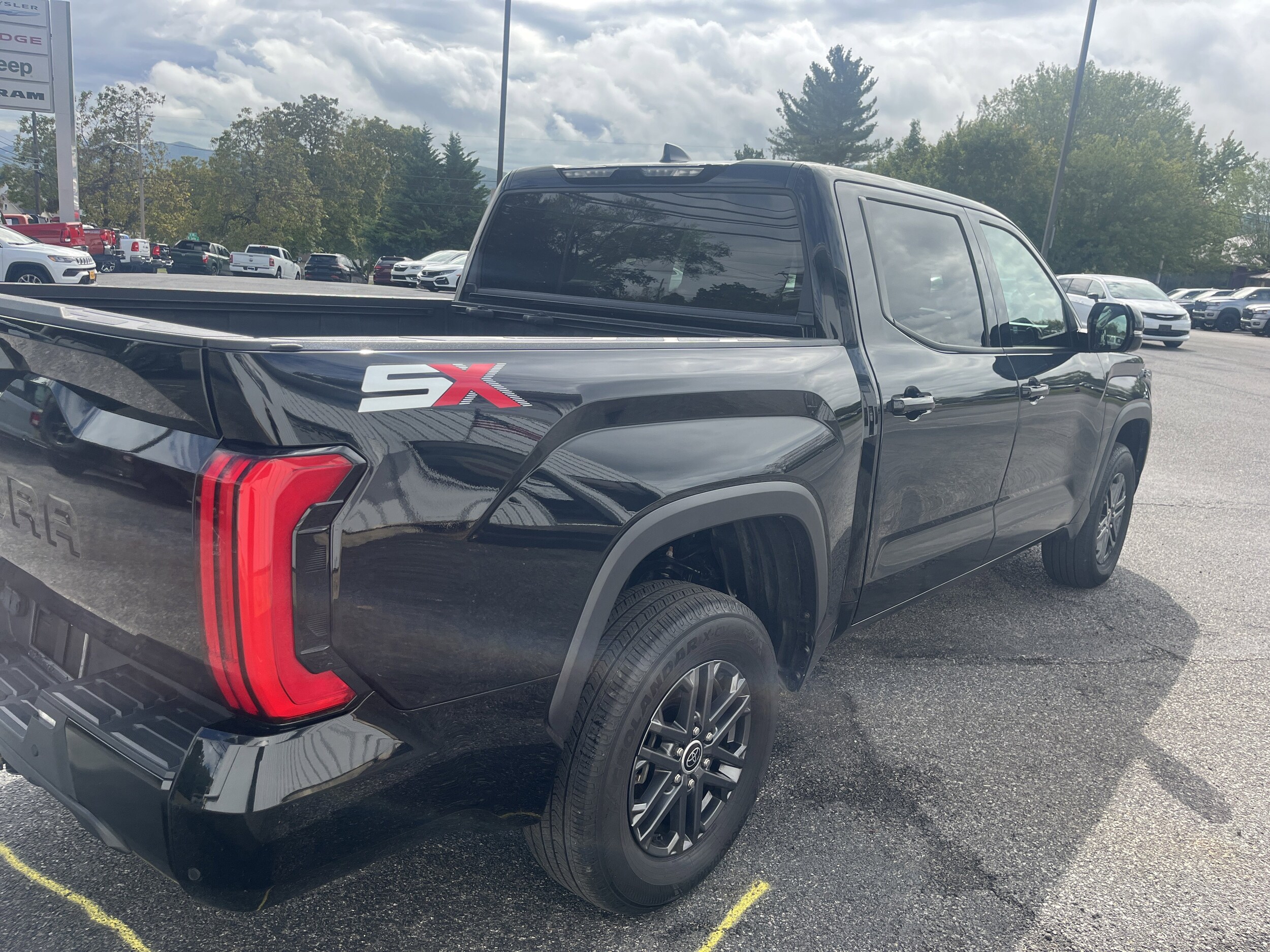 2024 Toyota Tundra SR5 CrewMax photo 2