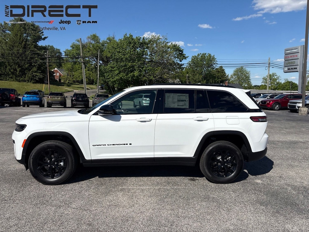 New 2026 Jeep Grand Cherokee LAREDO ALTITUDE 4X4 Sport Utility