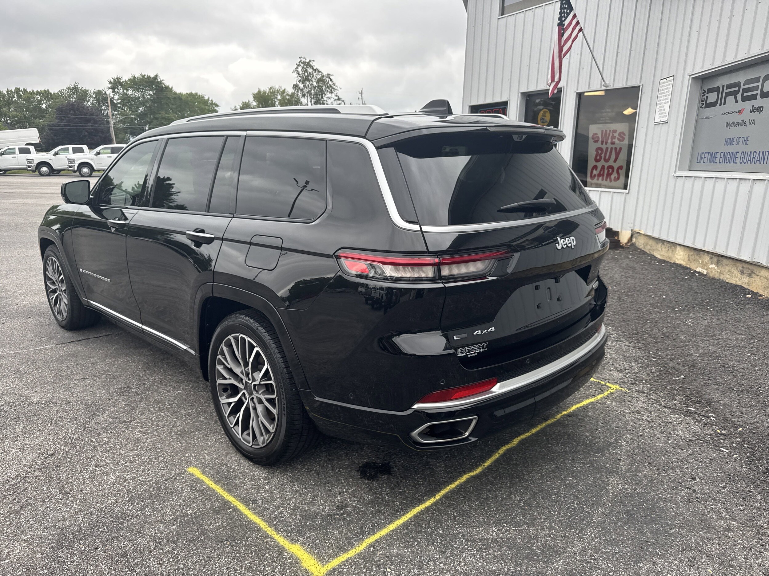 2021 Jeep Grand Cherokee L Summit Reserve photo 3