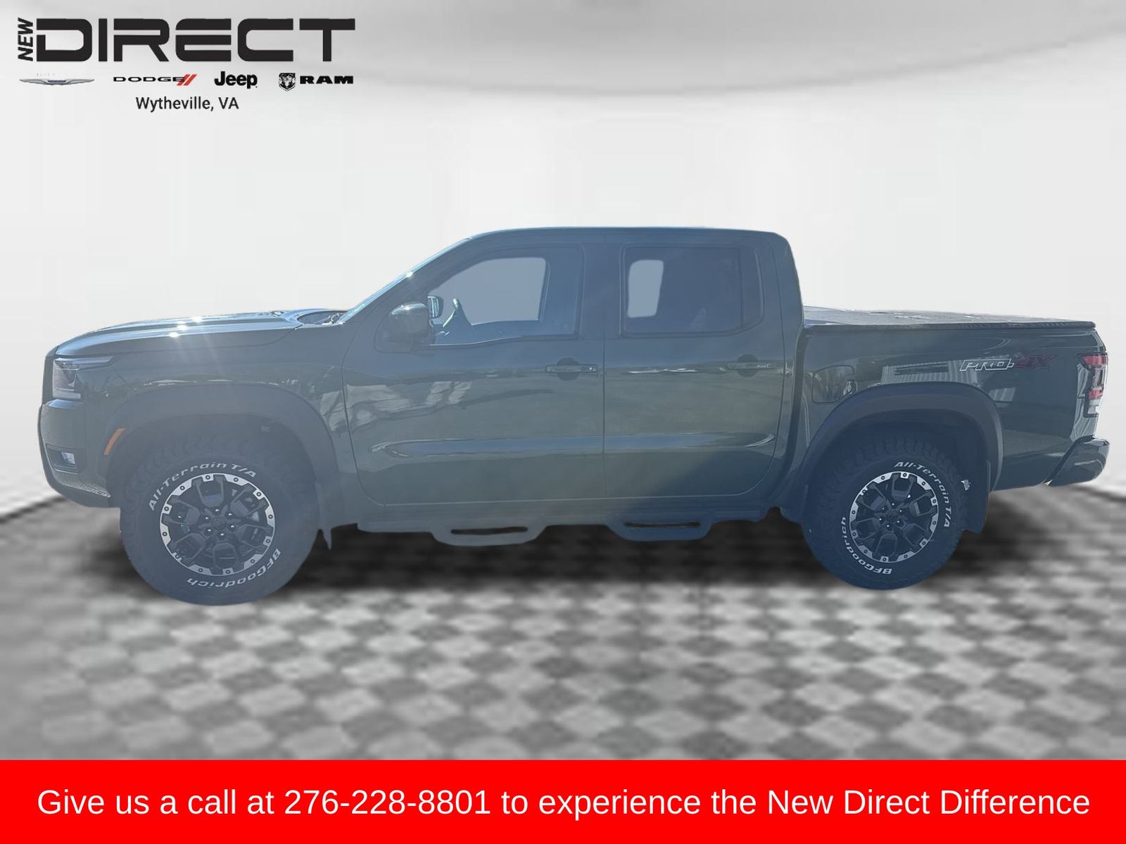 2025 Nissan Frontier PRO-4X photo 2