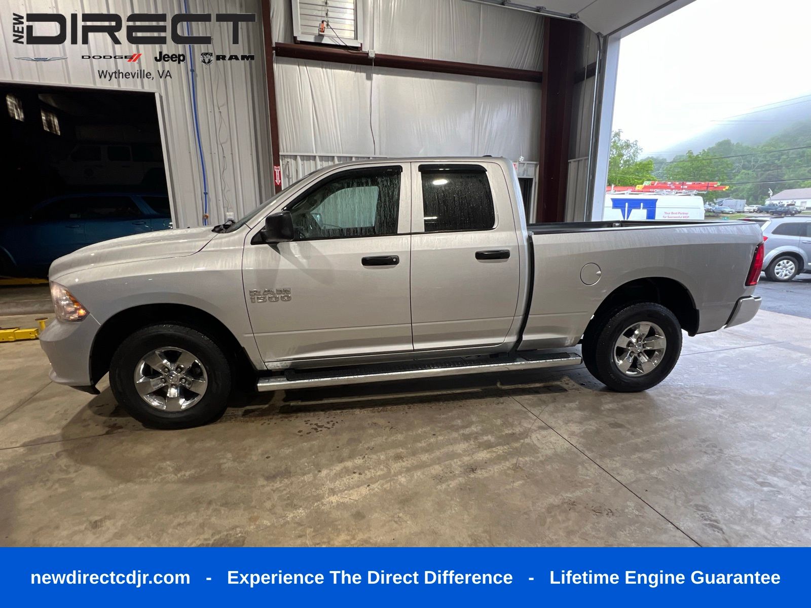 2017 RAM 1500 Express 4x4 Quad Cab 6'4's photo