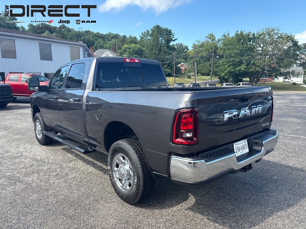 New 2026 Ram 2500 TRADESMAN CREW CAB 4X4 6'4 BOX Pickup