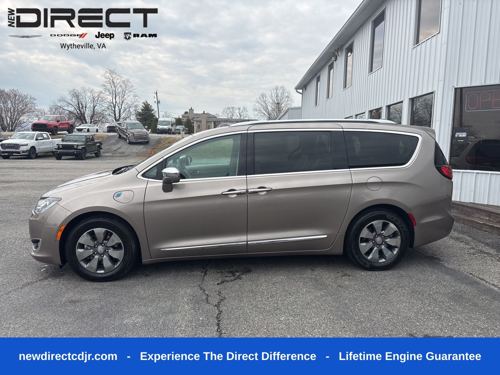 Used 2018 Chrysler Pacifica Hybrid Limited with VIN 2C4RC1N70JR178329 for sale in Wytheville, VA