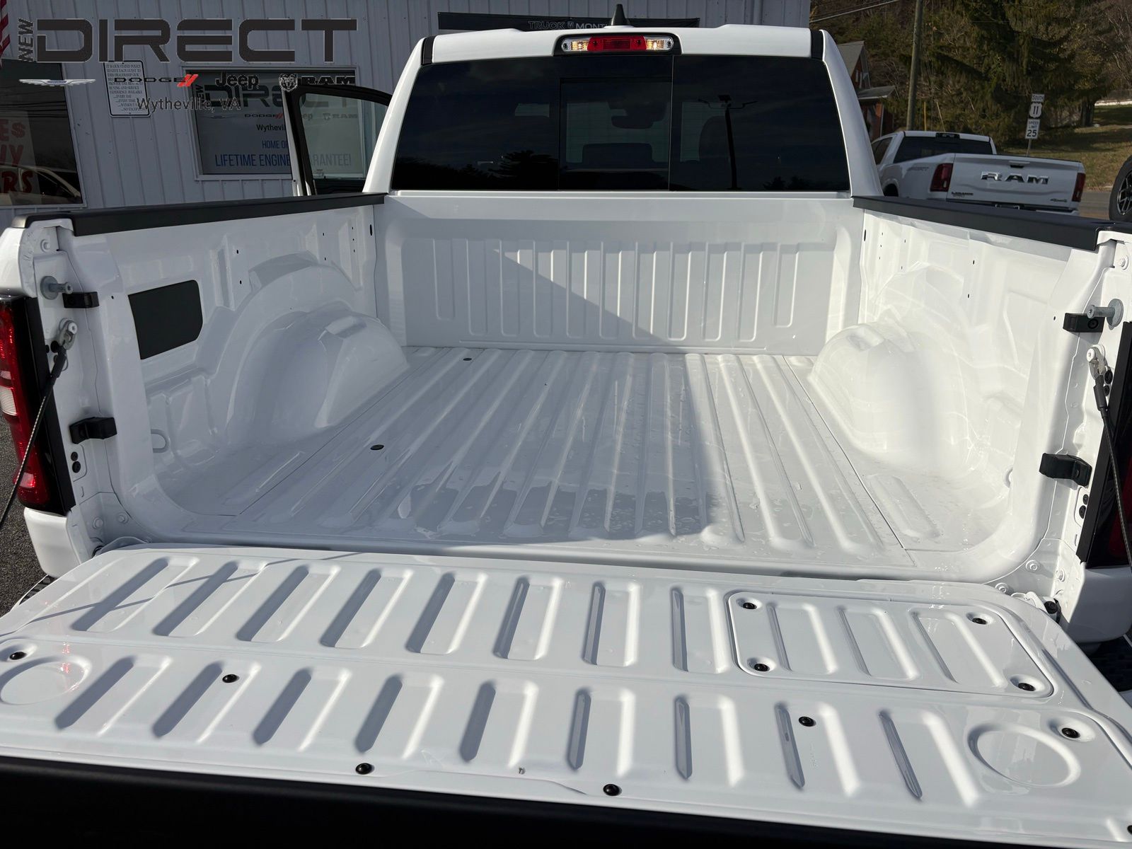 2026 RAM 1500 Laramie - Photo 24