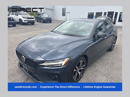 2023 Volvo S60 B5 Core Dark Theme Sedan