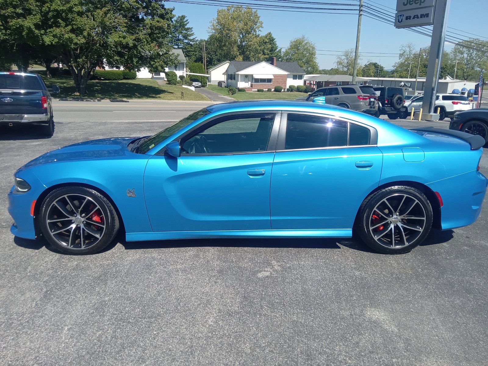 Used 2016 Dodge Charger R/T Scat Pack with VIN 2C3CDXGJ2GH138965 for sale in Wytheville, VA