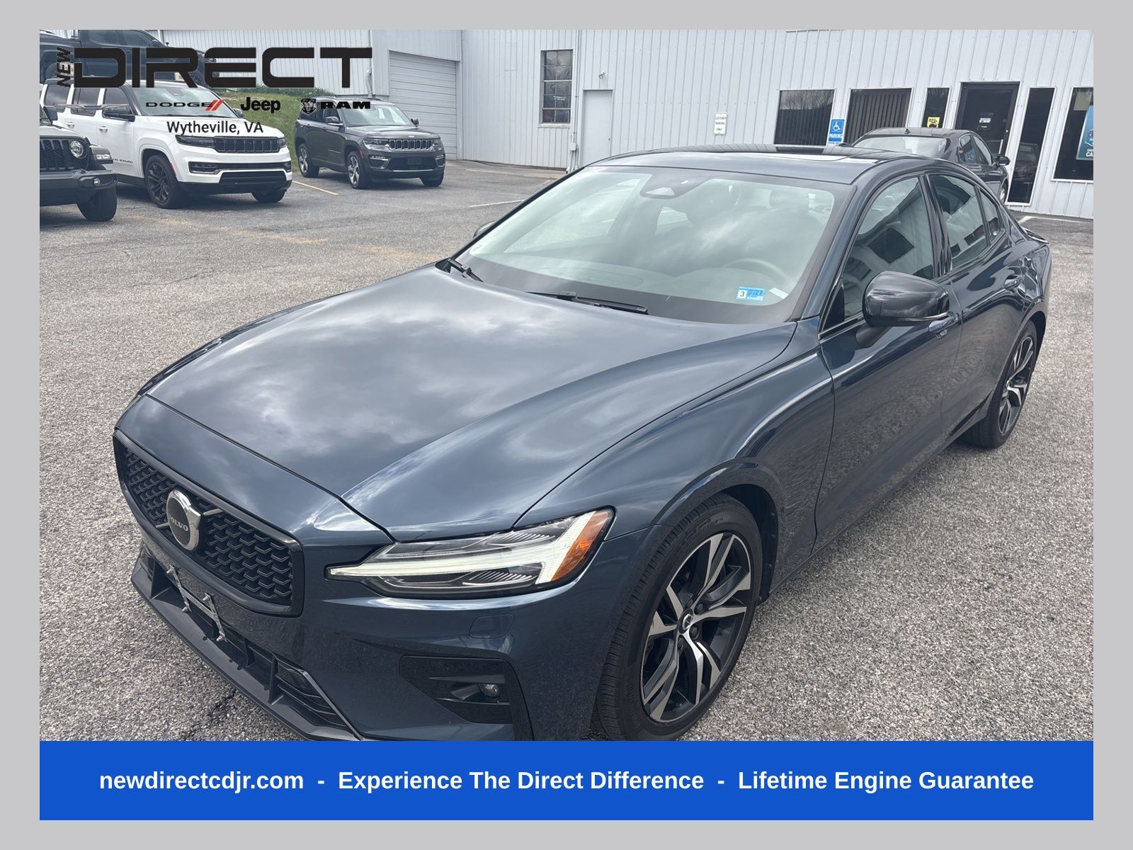 2023 Volvo S60 B5 Core Dark Theme AWD's photo