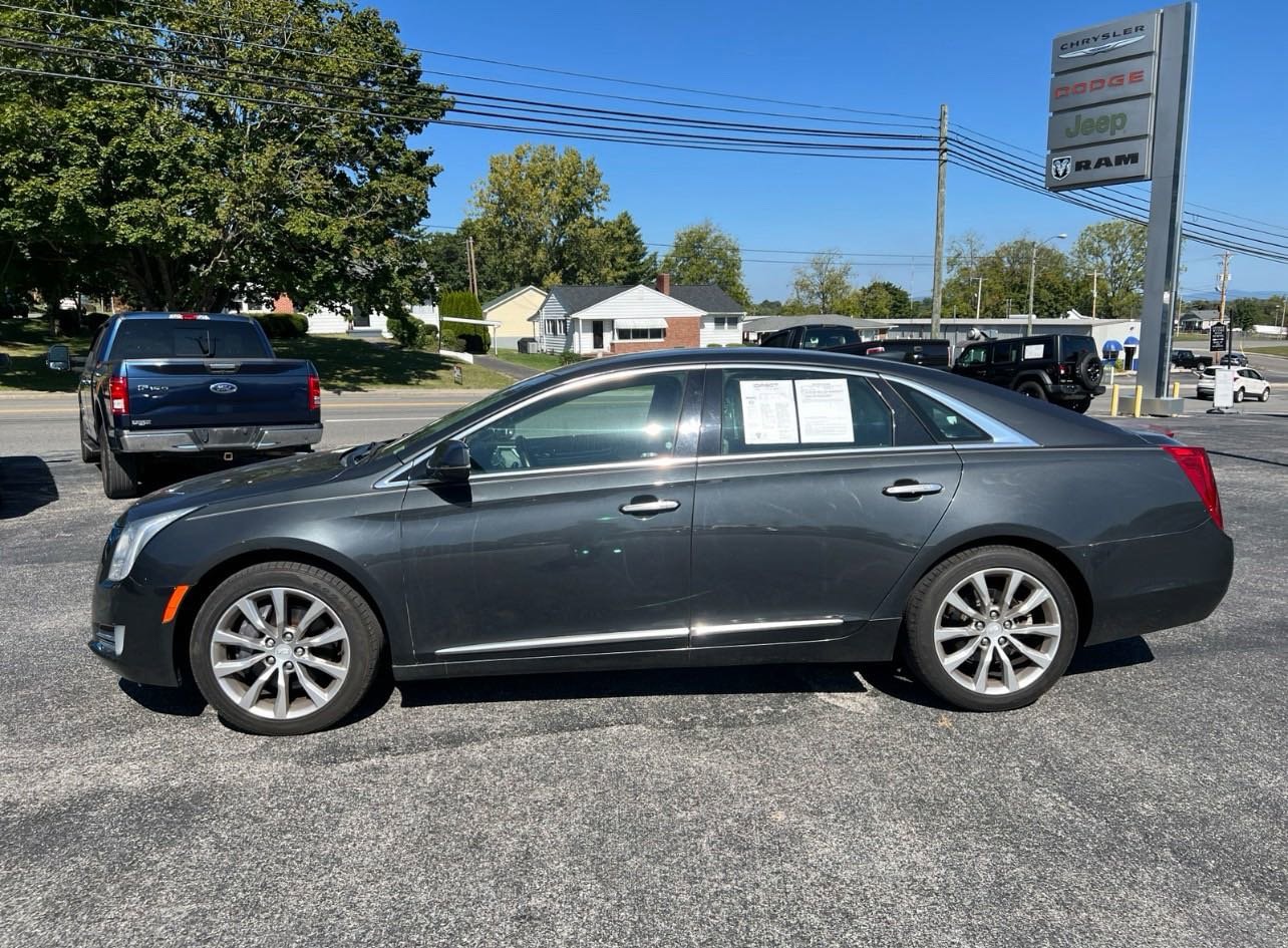 Used 2016 Cadillac XTS Luxury Collection with VIN 2G61N5S30G9144628 for sale in Wytheville, VA