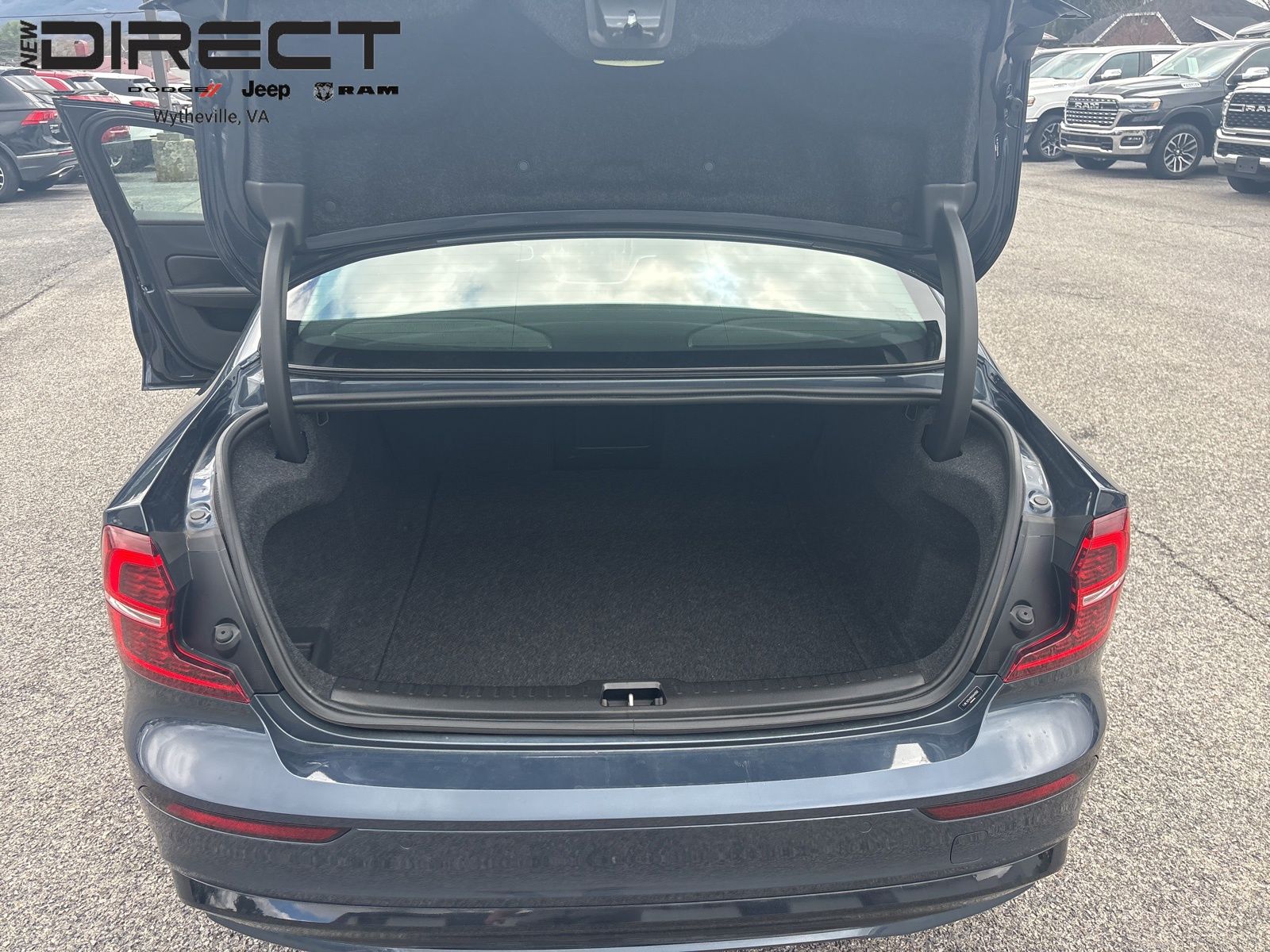 2023 Volvo S60 Core - Photo 25