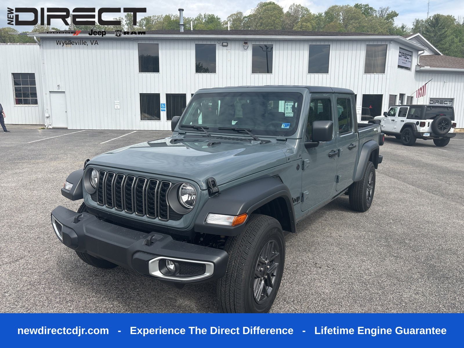 2026 Jeep Gladiator Sport Auto's photo