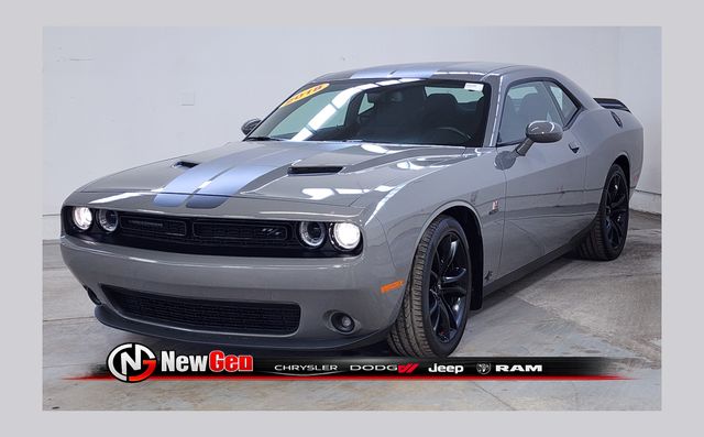 2018 Dodge Challenger R/T's photo