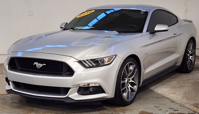 2016 Ford Mustang GT Premium's photo