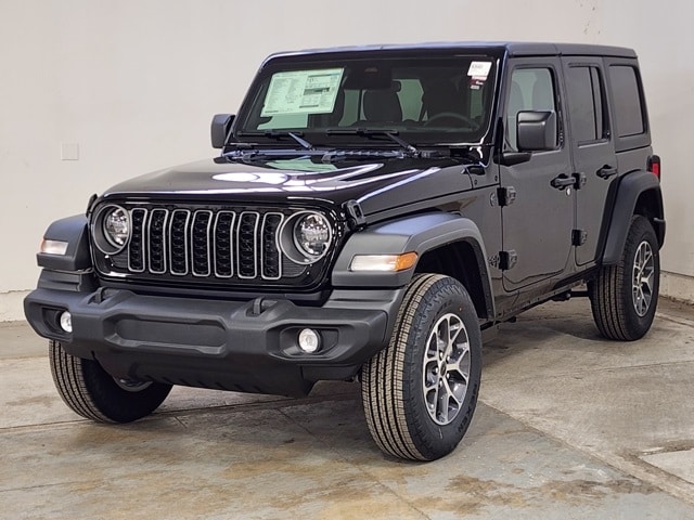 2026 Jeep Wrangler 4-Door Sport S's photo