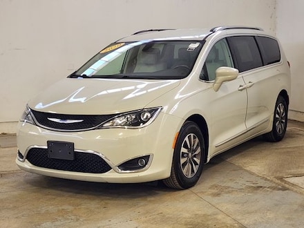 2020 Chrysler Pacifica Touring L Plus Van Passenger Van