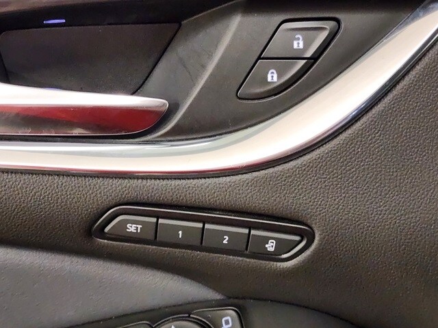 2024 Buick Enclave Premium photo 3