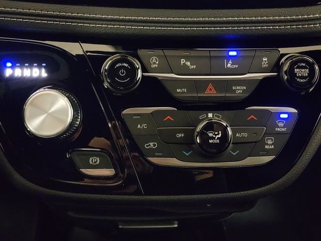 2026 Chrysler Pacifica Select - Photo 18