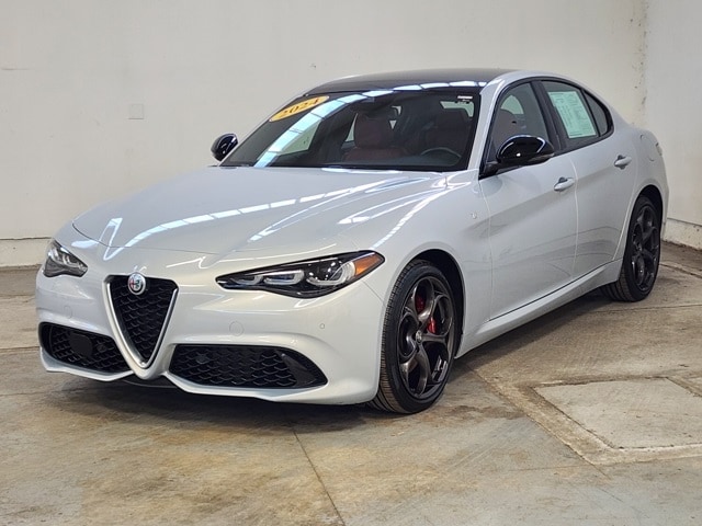 2024 Alfa Romeo Giulia Ti's photo