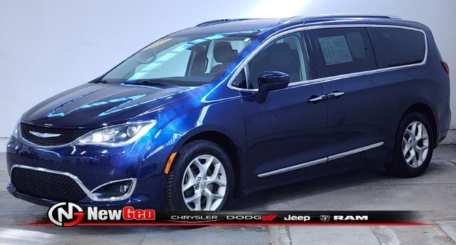 Used 2019 Chrysler Pacifica Touring L Plus with VIN 2C4RC1EG2KR567622 for sale in Clinton, MI