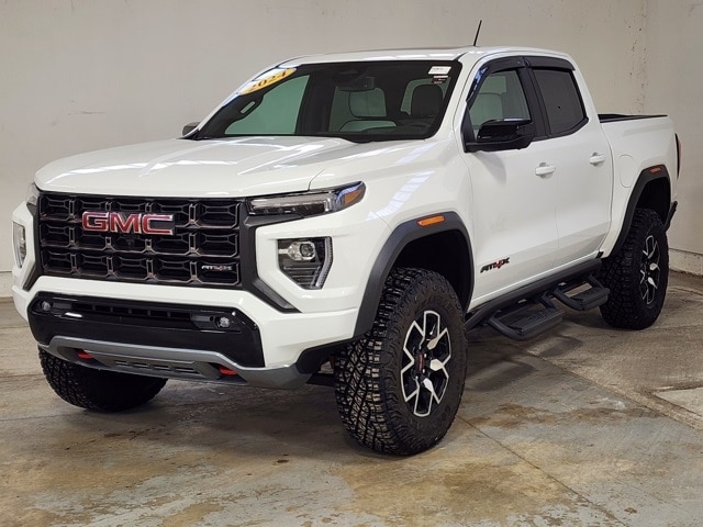 2024 GMC Canyon AT4X's photo
