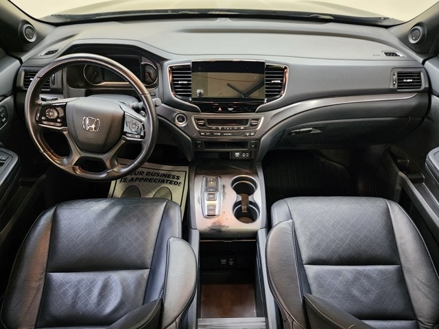 Used 2021 Honda Passport EX-L with VIN 5FNYF8H51MB042927 for sale in Clinton, MI