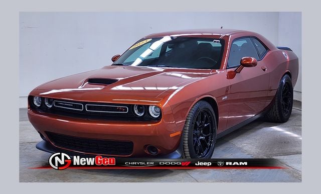 2023 Dodge Challenger R/T's photo