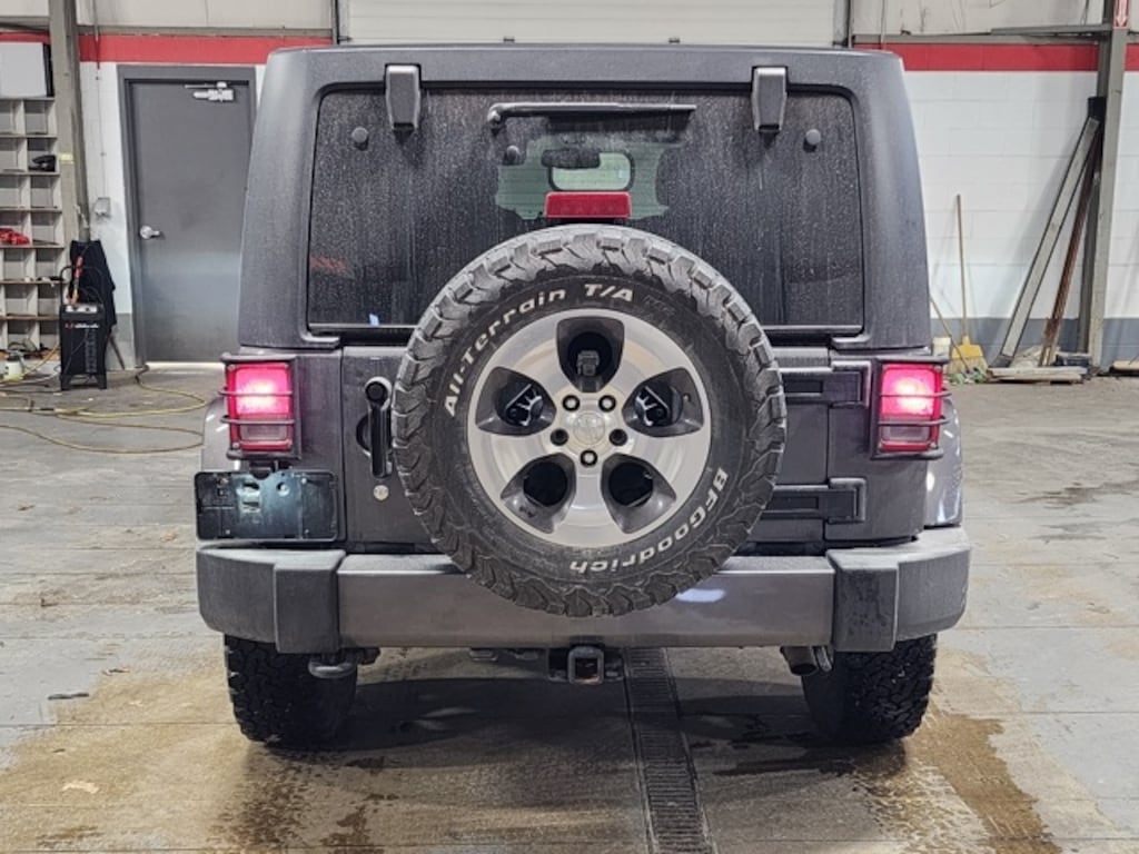 Used 2017 Jeep Wrangler JK Unlimited Sahara 4x4 SUV