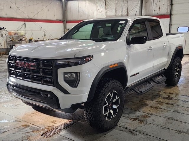 2024 GMC Canyon AT4X's photo