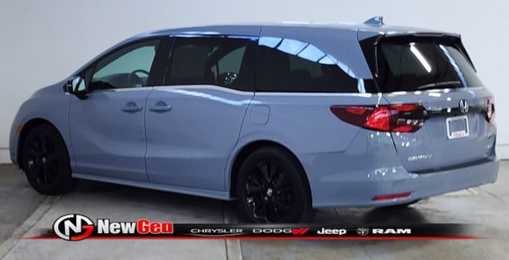 Used 2023 Honda Odyssey Sport Van