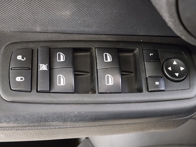 Used 2010 Dodge Nitro SE with VIN 1D4PU2GK9AW141785 for sale in Clinton, MI