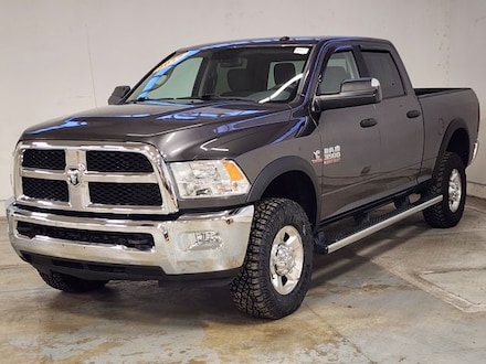 2017 Ram 3500 SLT Truck Crew Cab