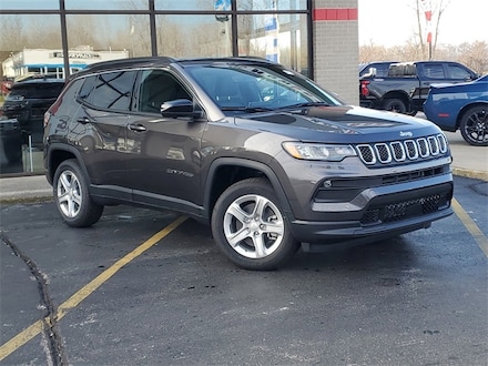 2024 Jeep Compass LATITUDE 4X4 Sport Utility