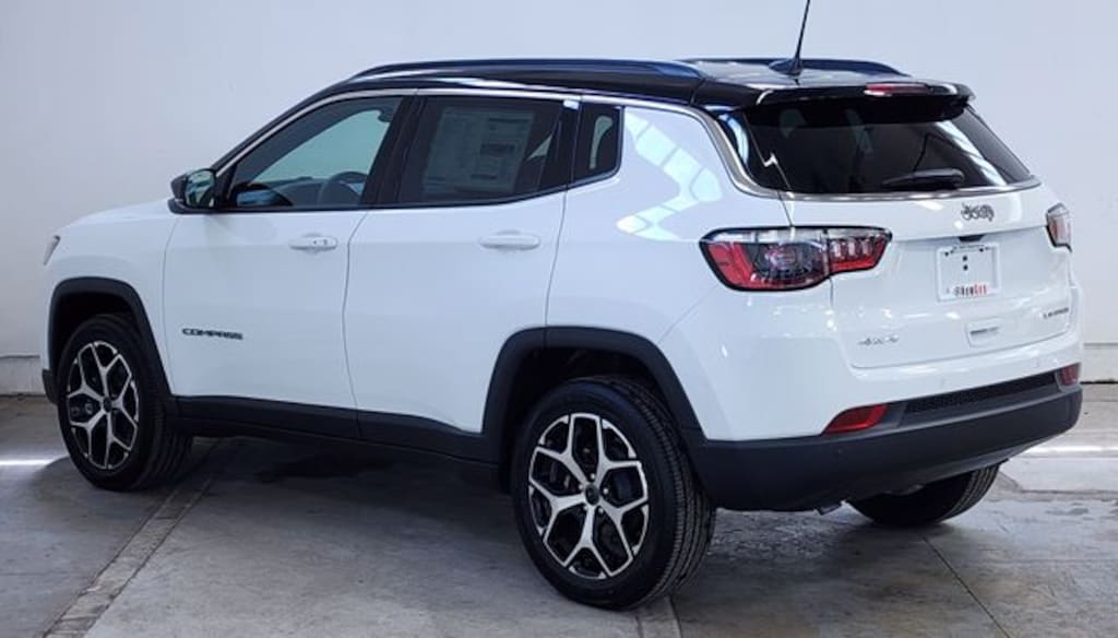 New 2026 Jeep Compass LIMITED 4X4 Sport Utility