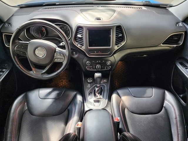 Used 2019 Jeep Cherokee Trailhawk with VIN 1C4PJMBX9KD283622 for sale in Clinton, MI