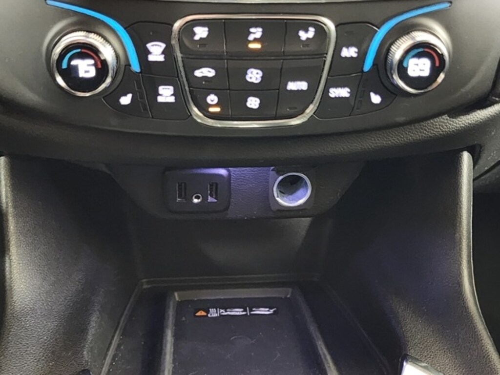 Used 2023 Chevrolet Traverse LT Cloth w/1LT SUV