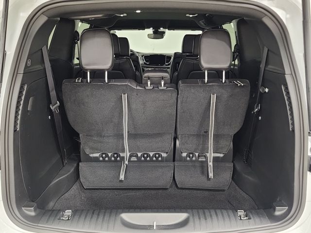 2026 Chrysler Pacifica Select - Photo 40