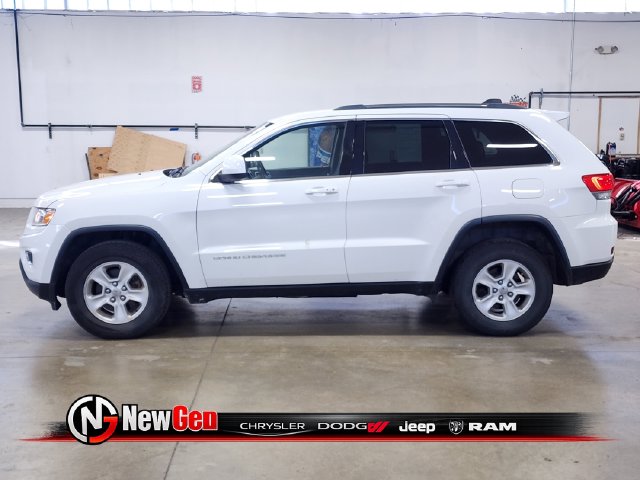 Used 2015 Jeep Grand Cherokee Laredo with VIN 1C4RJFAG7FC793808 for sale in Clinton, MI