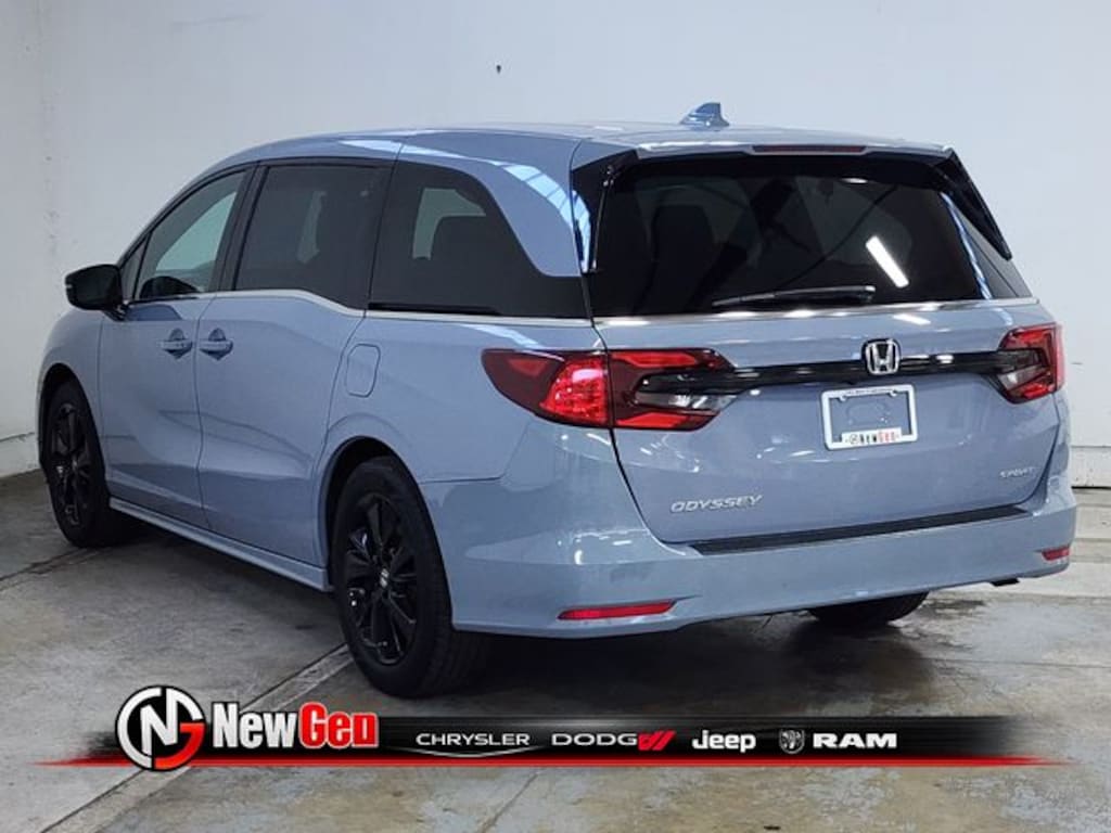 Used 2023 Honda Odyssey Sport Van