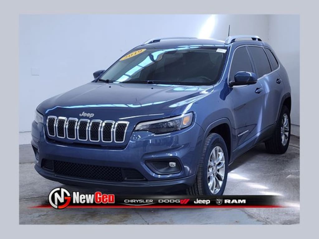 Used 2019 Jeep Cherokee Latitude Plus SUV