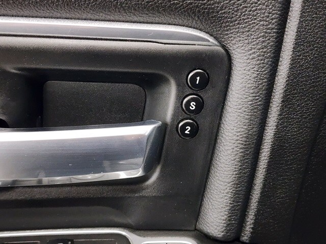 2023 Ram 3500 Laramie photo 4